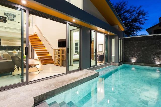 Villa Crystal Two-Bedroom Private Pool Villa Phuket Exteriér fotografie
