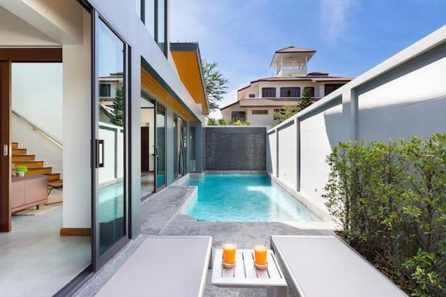 Villa Crystal Two-Bedroom Private Pool Villa Phuket Exteriér fotografie